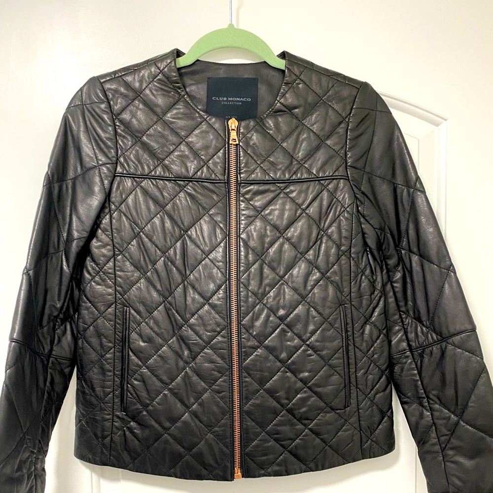 Woman black leather Club Monaco collection leather size XS